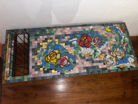 Miza z ročno izdelanim mozaikom