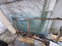Kaljena steklena drsna vrata