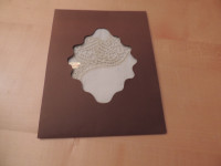 Prodam ovalni prtiček idrijske čipke  42 x 28 cm