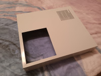 Prodam aluminijasto ohišje 56x50x10 cm