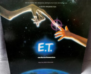 DVD film + LP: ET vesoljček (E. T. The Extra Terrestrial, 1982), novo