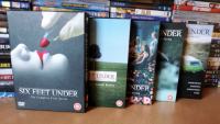 Six Feet Under (TV Series 2001–2005) IMDb 8.7 / Komplet serija