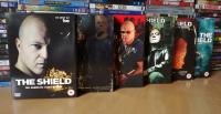 The Shield (TV Series 2002–2008) IMDb 8.7 / Sez. 1,2,3,4,6,7 (23xDVD)
