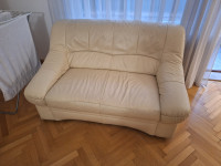 AKCIJA Usnjen dvosed D:140cm BERI OPIS