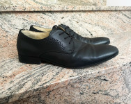 Črni elegantni čevlji (številka 43)