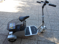INVALIDSKI TRICIKEL-SKIRRO ELEKTRIČNI