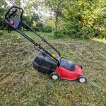 Električna vrtna kosilnica Polo 330