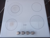 Kuhalna plošča in kuhinjska napa