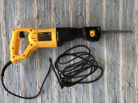 Elektricna zaga DeWALT 304PK Lisicji rep
