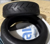 2x ORIGINAL Xiaomi 8.5 inch gume + zračnice