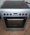 Steklokeramični štedilnik BEKO, 60 cm, ventilacijski, timer