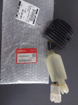 Nov, original regler (regulator napetosti) za Hondo cbf 1000 prodam