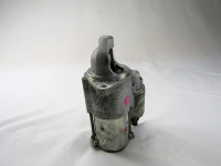 ZAGANJAC MOTORJA  OEM N. 55556092 ORIGINAL REZERVNI DEL OPEL ZAFIRA B