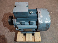Elektro motor 3,5kW 3 faz. z dvojno jermenico