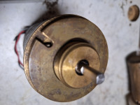 Elektromotor 26.5 v, W1416C, 3300  rpm, 0.4A, magnetni, lahko je tudi