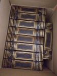 Prodam več (ITALIJA)knjig(3000):enciklopedije,atlasi,romani,trilerji..