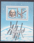 SLOVAŠKA 1999 VESOLJE ASTRONAVTI ** Mi 343 (BL 12) ** blok (23)