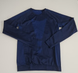 Prodam športno majico št. M oz. 176