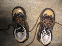 čevlji znamke PAMPI št.26 zelo trpežni modni