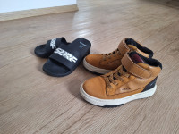 Gležnarji Geox goretex za pomlad + natikači. Oboji v st.30.25€ s ptt.
