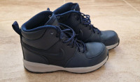 NIKE fantovski čevlji