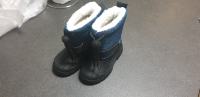 zimski čevlji škornji novi št 22