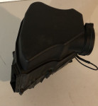 A8 D3 4.2 bencin AUDI ohišje zračnega filtra 077133837 zračni filter