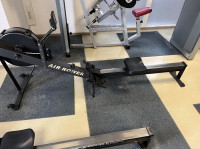 Veslaška naprava Air Rower