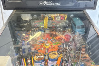 Fliper "JUNK YARD" znamke Williams - izdelan leta 1997