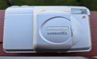 Olympus Superzoom 80G 35mm Point & Shoot Analogni fotoaparat  Popolnom