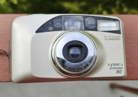 YASHICA Zoomate 80 Kyocera Compact 35mm Point Shoot  Analogni Fotoapar