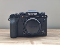 Fujifilm X-T5, črna, originalna embalaža, 1100 posnetkov