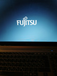 PRENOSNI RAČUNALNIK FUJITSU-KOT NOV- 16 GB RAM I5 PROCESOR 2X DISK