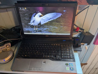 Prenosnik Workstation Fujitsu H720 z 4g+docking station, nVidia Quadro