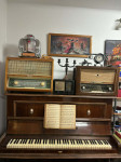 Pijanino star preko 150 let. Odlično ohranjen