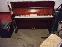 Prodam piano