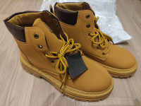 novi čevlji piščančki velikost 41 unisex - ugodno prodamo