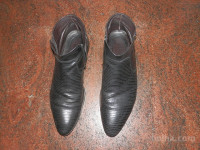 Moški čevlji gležnarji Cesare Paciotti, št. 9 (43)