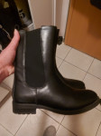 čisto novi gleznarji 35/36