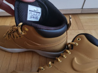 Nike piščančki 37