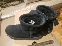 Prodam zelo dobro očuvane UGG gležnarje