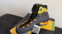 La sportiva GORETEXnovi pohodniški vrhunski čevlji. 46,5