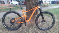 Giant Trance 29 1, FOX Elite, Sram GX, SLX kočnice, karbonski kotači.