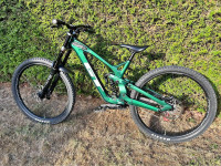 GT Fury Carbon Pro, 2024, vel. L, 29'', kot nov! (LIMITED EDITION)