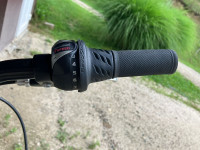 Otroško kolo Melissa Genesis