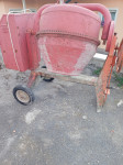 Mešalec za beton