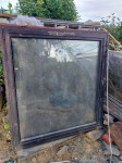 Okno alu zastekljeno 133 x 143 s podbojem