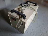 Hladilnik za laserski gravirni stroj