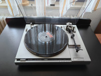 Hitachi HT-66S gramofon prodam.