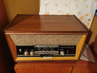Portorož UKV gramofon in radio